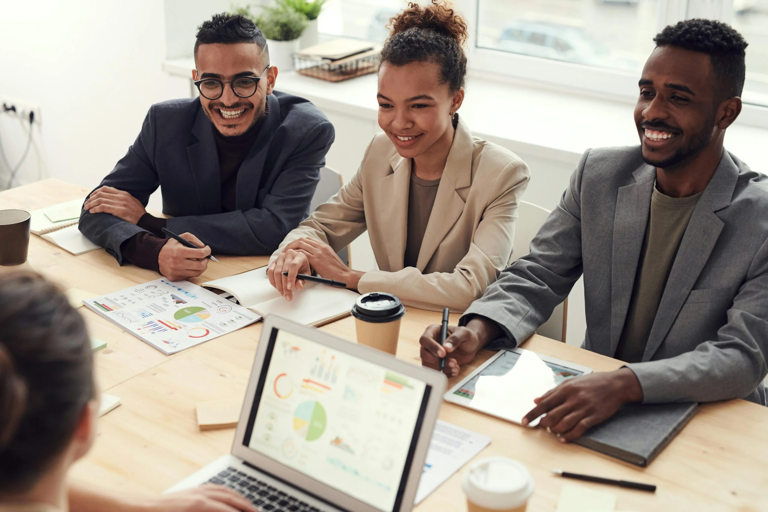 happy-team-work-image